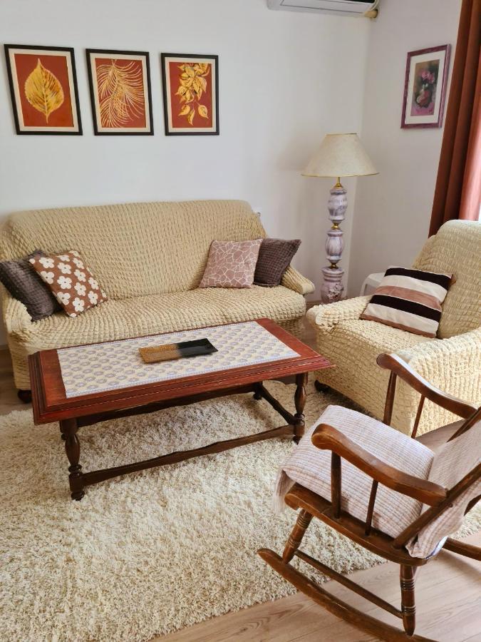 Citys Apartment Апатин Екстериор снимка
