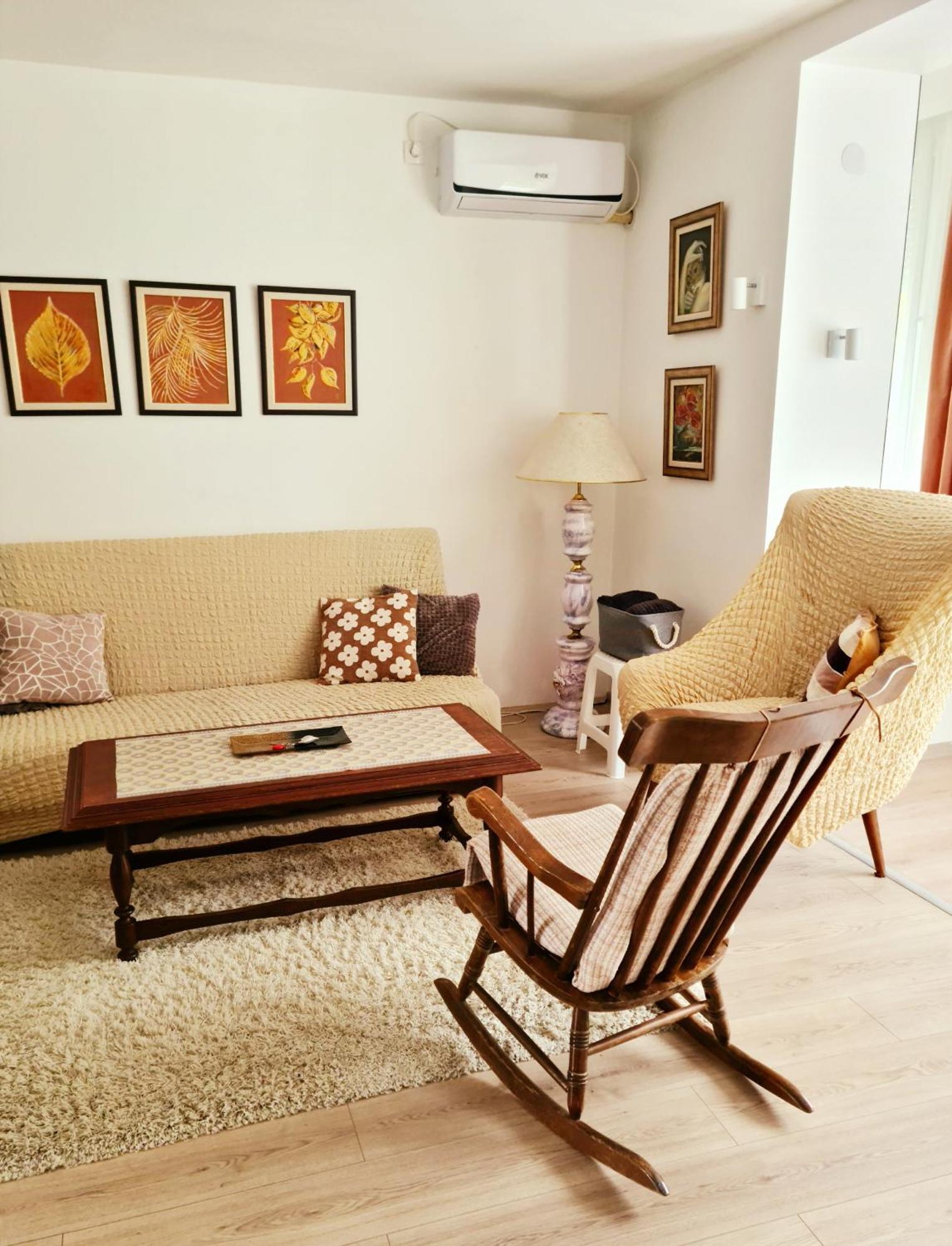 Citys Apartment Апатин Екстериор снимка